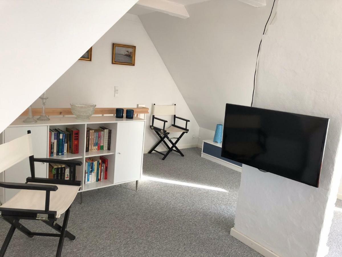 Det Lille Rode Hus Villa Nyord Екстериор снимка