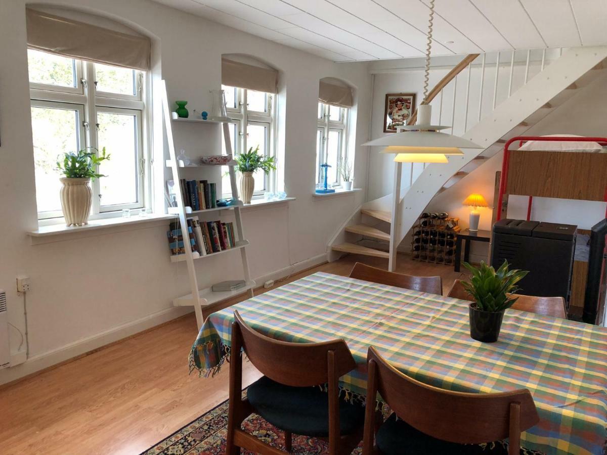 Det Lille Rode Hus Villa Nyord Екстериор снимка