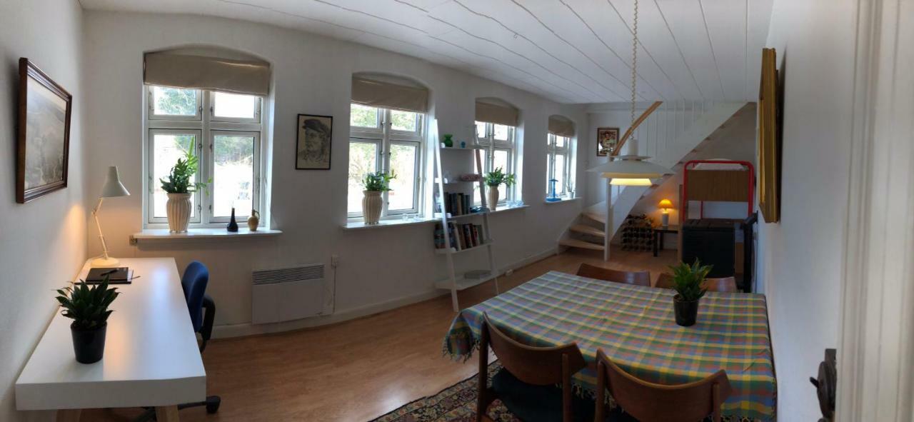 Det Lille Rode Hus Villa Nyord Екстериор снимка